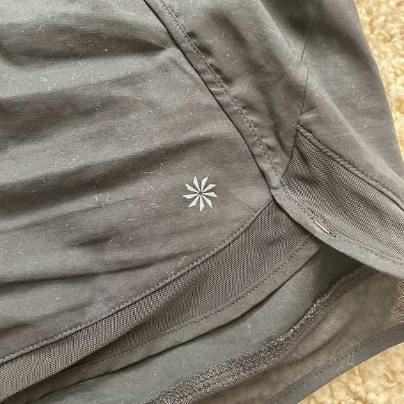 Athleta Mesh Racer Run Short 4 inch - Picture 4 of 9